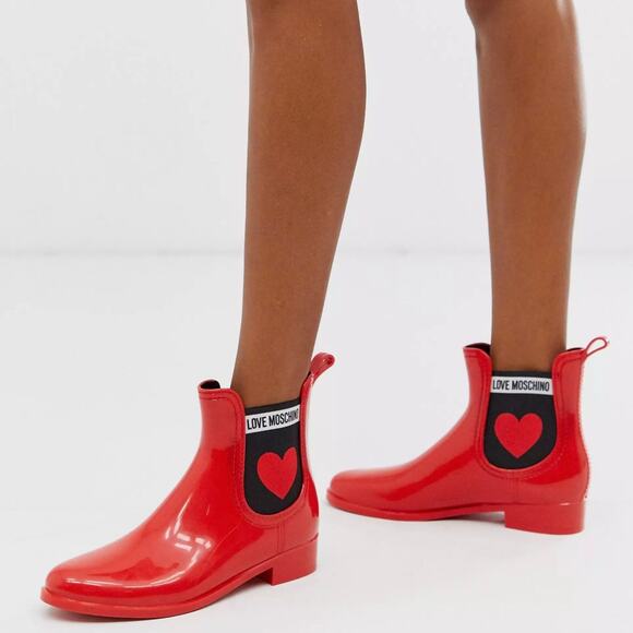 Love Moschino Chelsea Wellington Rain Boots Red Heart Glossy PVC Ankle 37 7US - Picture 1 of 16